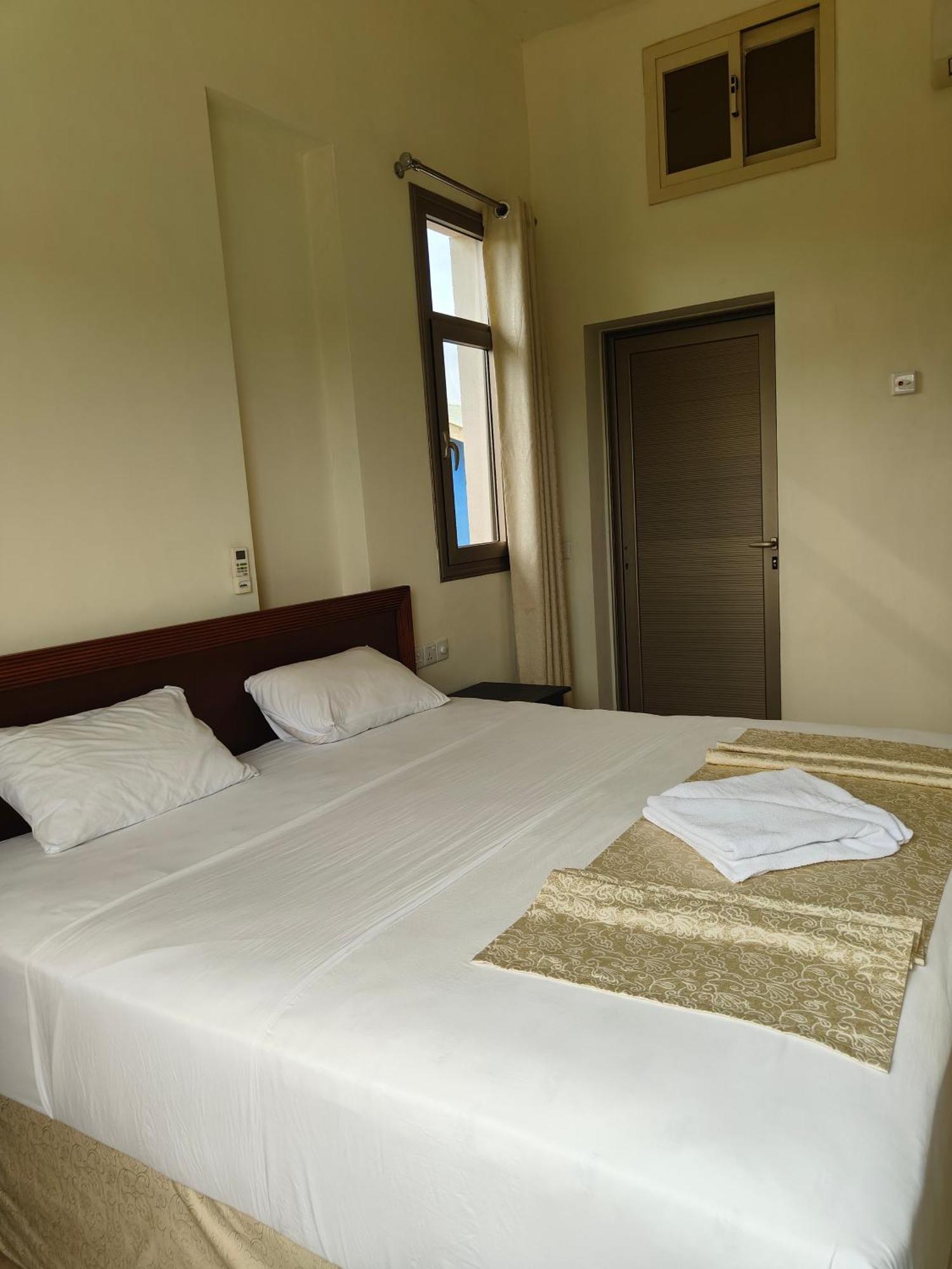 Hotel Royal Point Arugambay à Baie d'Arugam Chambre photo