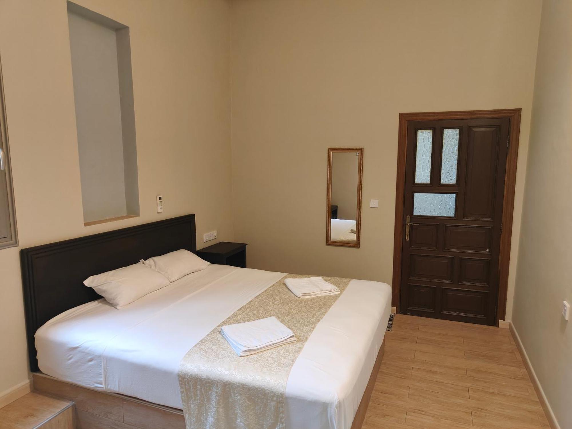 Hotel Royal Point Arugambay à Baie d'Arugam Extérieur photo