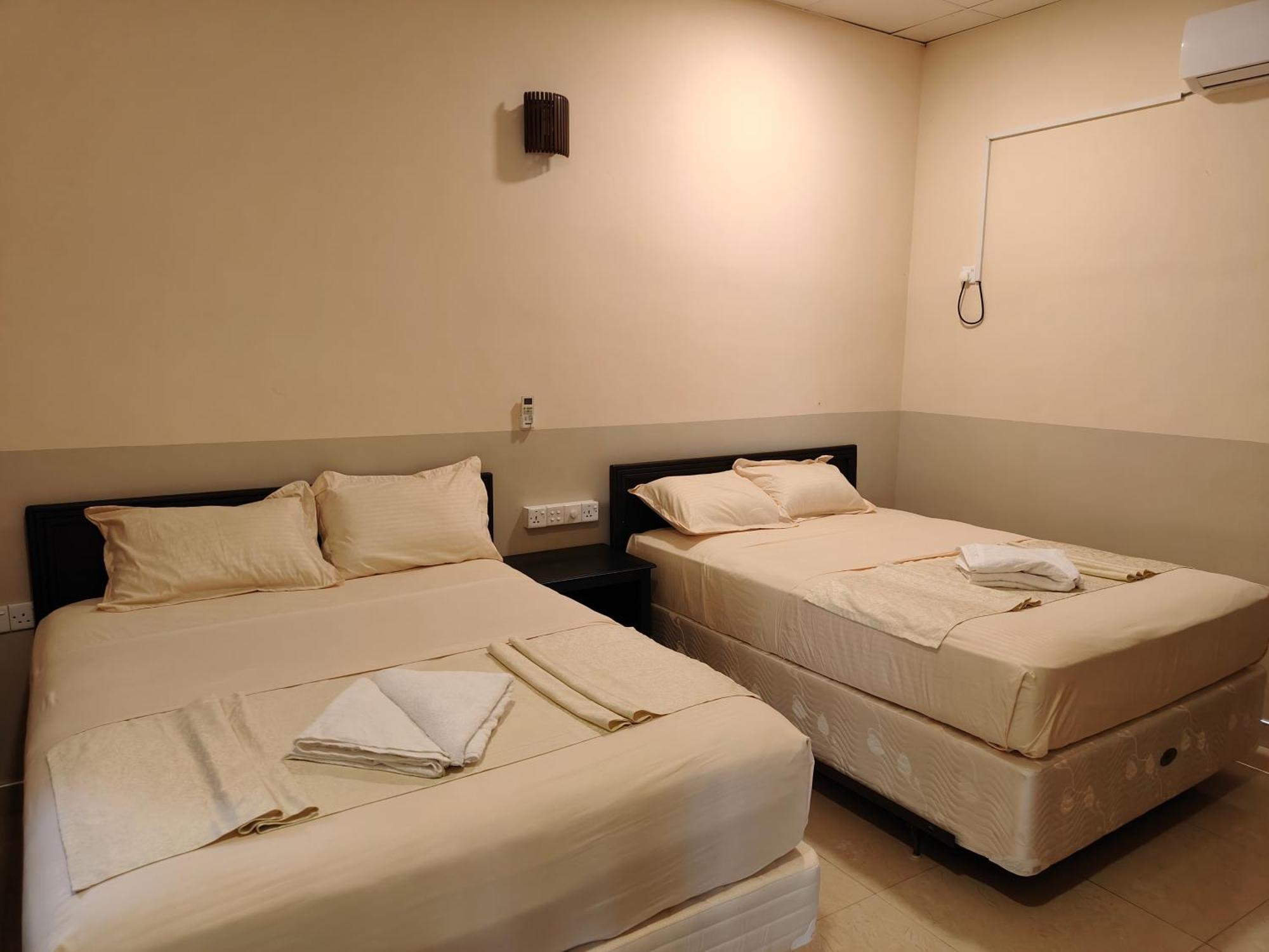 Hotel Royal Point Arugambay à Baie d'Arugam Extérieur photo